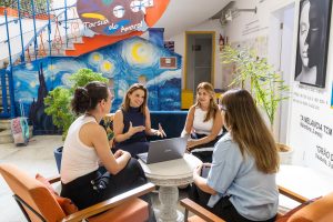 Imersão cultural é a chave para avançar no aprendizado de inglês